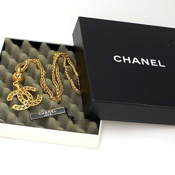 CHANEL CC Logos Filigree Ball Necklace 30" Gold Tone 95A Auth w/Box #24382 - Picture 10 of 10